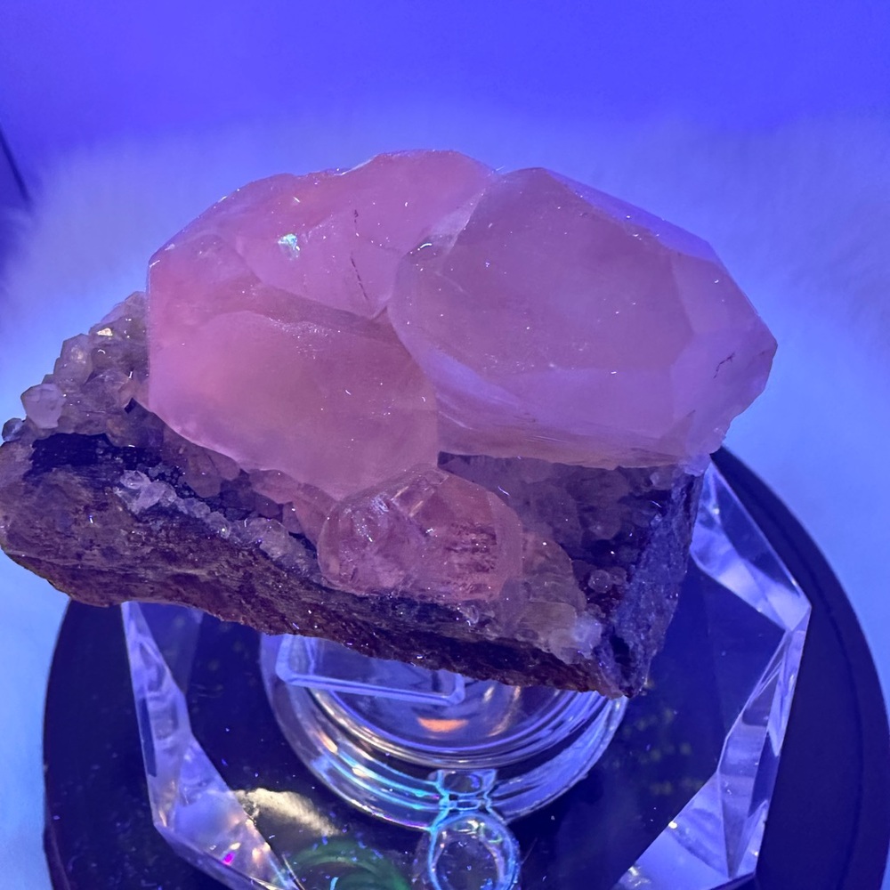 Peachy Round Calcite - Picture 3 of 17